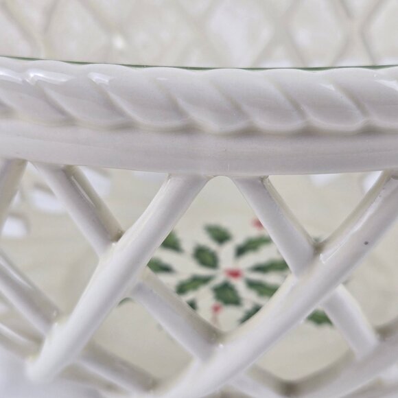 Lenox Holiday Open Weave Bread Basket Porcelain Cream Holly & Berries IOB - Picture 4 of 12